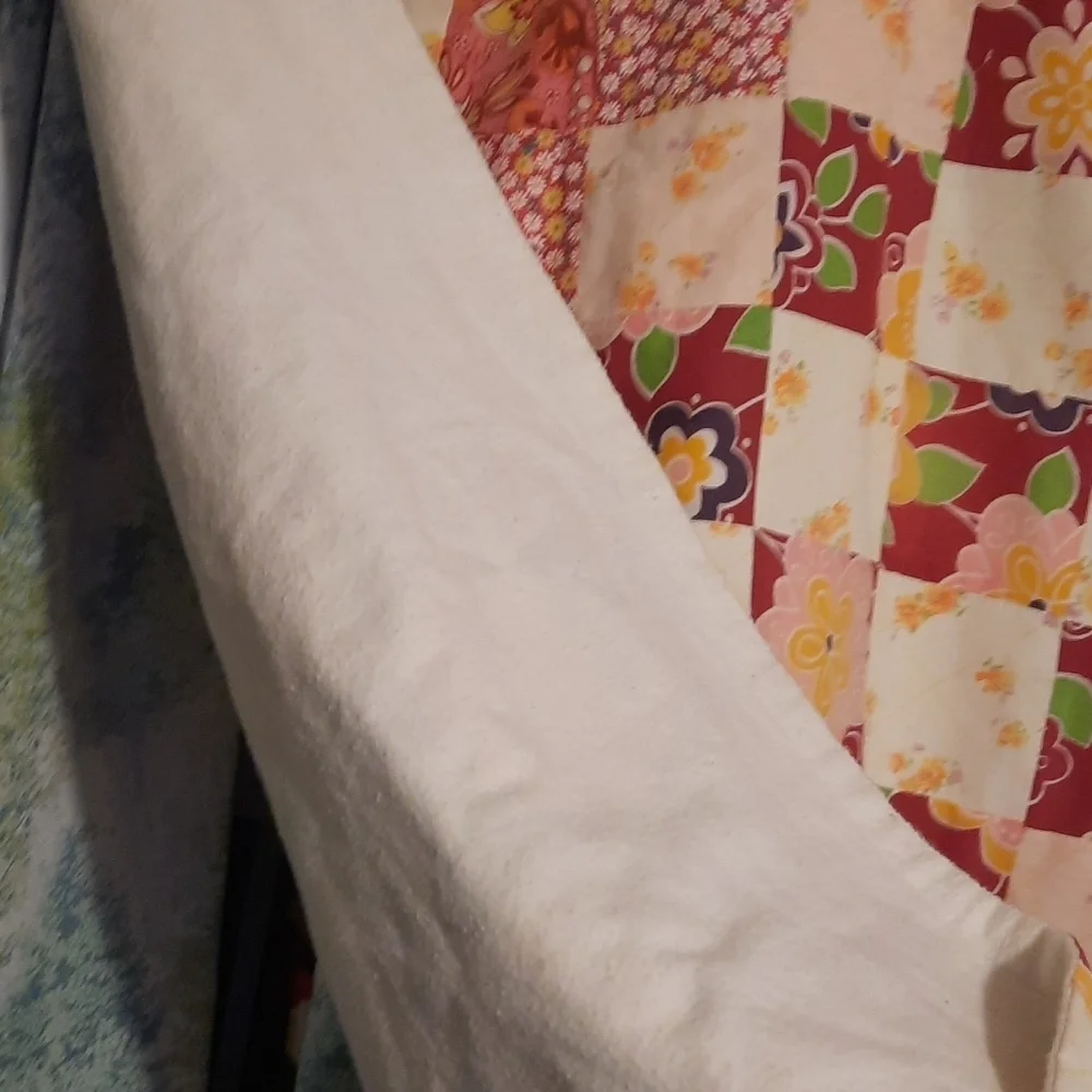 Vintage quilt beautiful 70's patches girls baby blanket small approx 3.5 ft sq